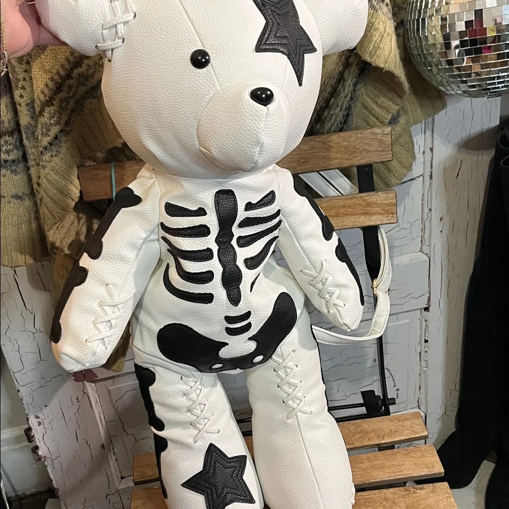 NEW NO TAG BAS Punk Rock White and Black Skeleton & Star Teddy Bear Backpack - Picture 4 of 5